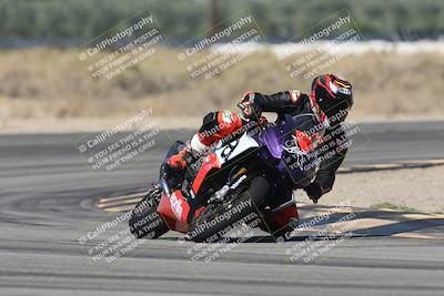 media/Oct-13-2025-Moto Forza (Mon) [[a66d839500]]/3-B Group/Session 3 (Turn 16)/